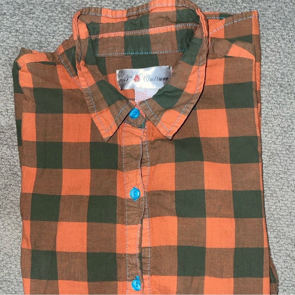 5th Culture button up shirt size large orange and charcoal colors